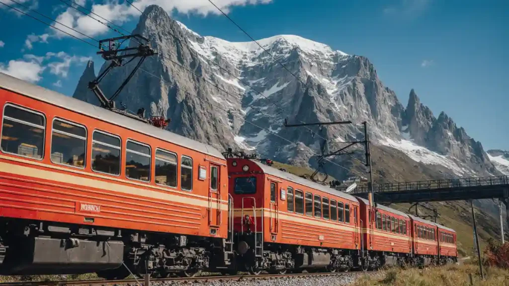 masthead train austria mountain
